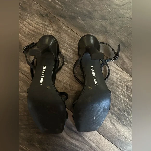 Cute heels - Picture 3 of 4